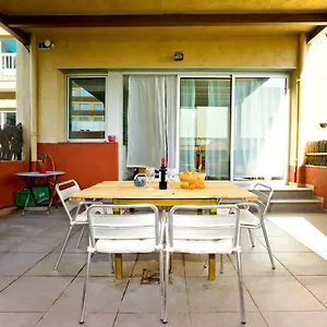 https://amplio-apartamento-con-terraza-en-zona-muy-tranquila.topbarcelonahotels.com